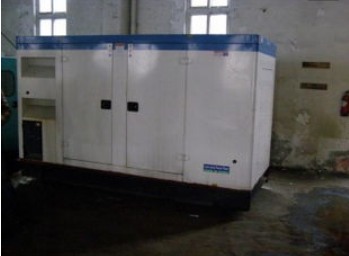 浙江康明斯150kw大型柴油二手发电机组 浙江康明斯150kw大型柴油二手发电机组